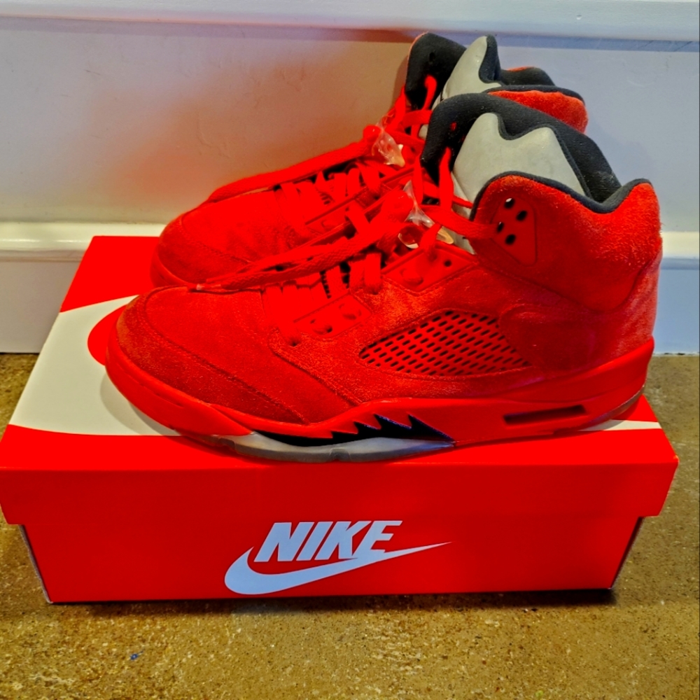 Jordan 5 Suede